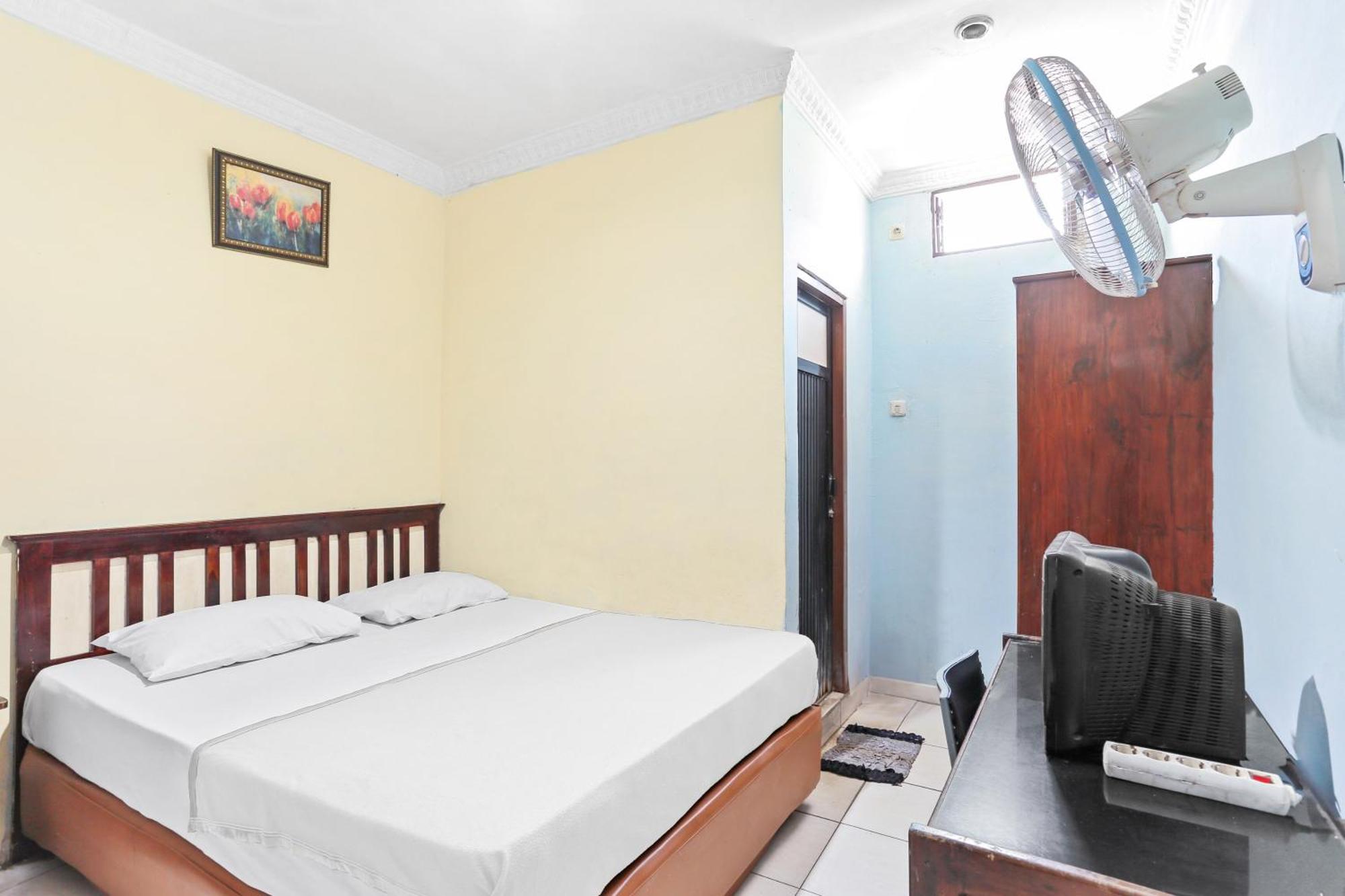 Oyo 93046 Hotel Fortuna Parepare Exteriér fotografie