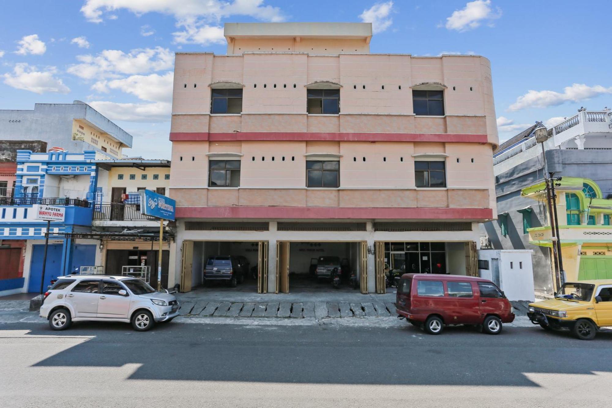 Oyo 93046 Hotel Fortuna Parepare Exteriér fotografie